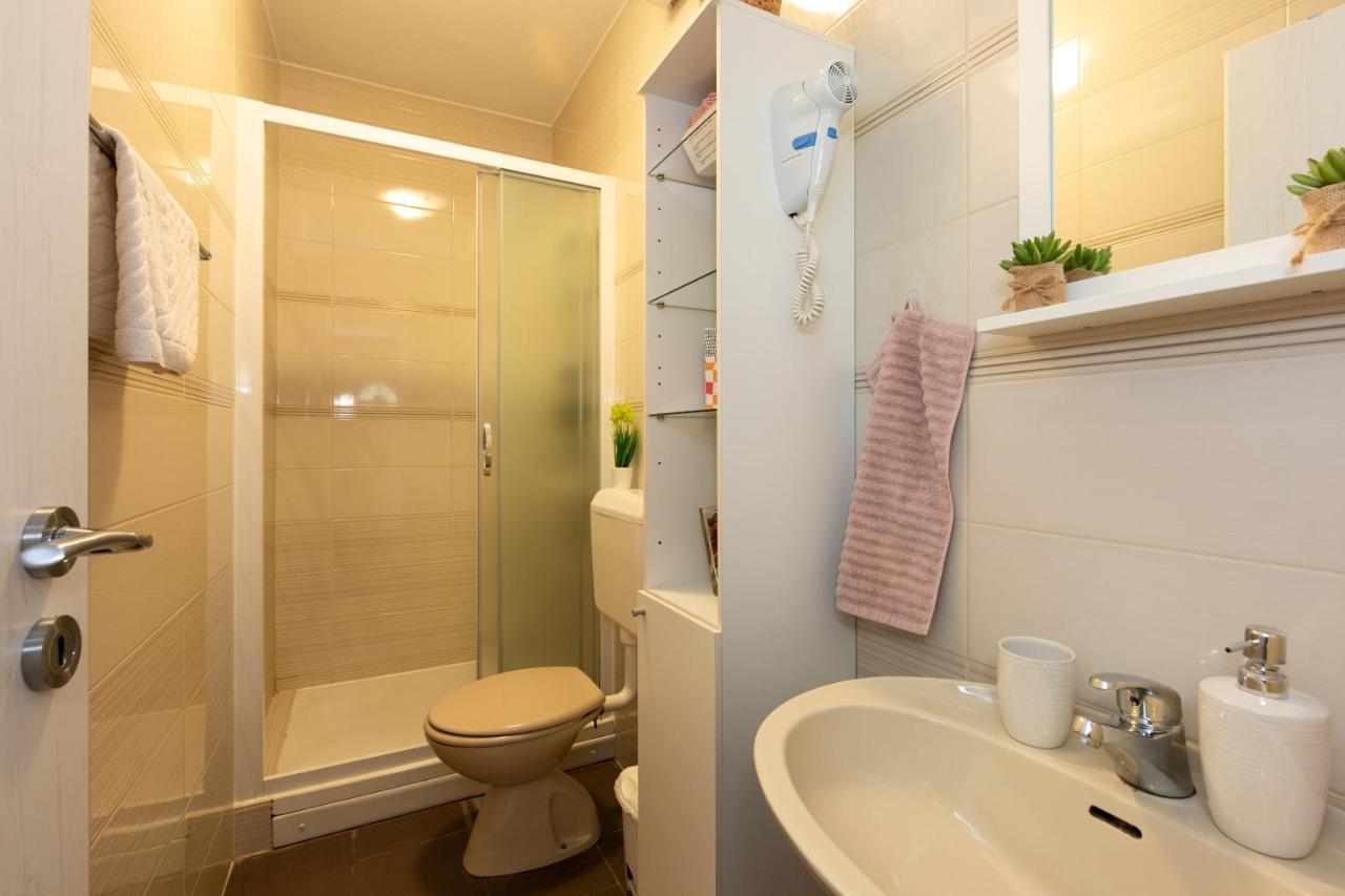 Apartman Ruza Krk Town Exterior photo